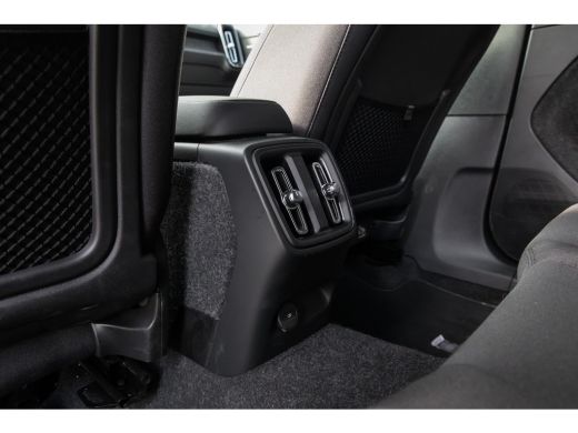 Volvo  EX40 Single Motor 70kWh Core Business | 19" | Trekhaak | Harman Kardon | Adaptieve Cruise | BLIS | Par... ActivLease financial lease