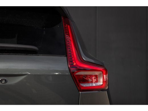 Volvo  EX40 Single Motor 70kWh Core Business | 19" | Trekhaak | Harman Kardon | Adaptieve Cruise | BLIS | Par... ActivLease financial lease