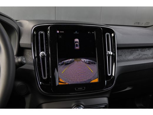 Volvo  EX40 Single Motor 70kWh Core Business | 19" | Trekhaak | Harman Kardon | Adaptieve Cruise | BLIS | Par... ActivLease financial lease
