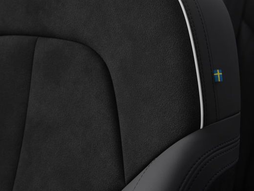 Volvo  EX40 Single Motor Extended Range Ultra Europa 82 kWh | Achterbank verwarmd | Apple Carplay/Android Aut... ActivLease financial lease