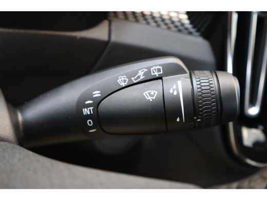 Volvo  EX40 Extended Range 252PK Ultra Europa 82 kWh | Achterbank verwarmd | Apple Carplay/Android Auto|telef... ActivLease financial lease