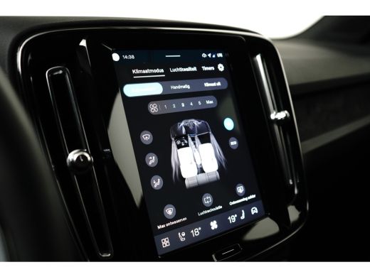 Volvo  XC40 Recharge Plus | Pilot Assist | Camera | Stuur/stoelverwarming ActivLease financial lease