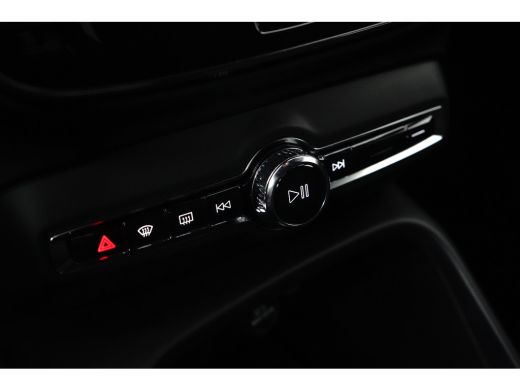 Volvo  XC40 Recharge Plus | Pilot Assist | Camera | Stuur/stoelverwarming ActivLease financial lease