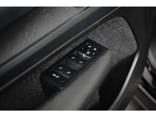 Volvo  XC40 Recharge Plus | Pilot Assist | Camera | Stuur/stoelverwarming ActivLease financial lease