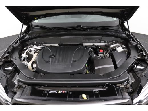 Volvo  XC60 2.0 B5 Momentum Pro | Trekhaak | Lederen Stoelen | Camera | Black Pack | Adaptieve LED Koplamp | ActivLease financial lease