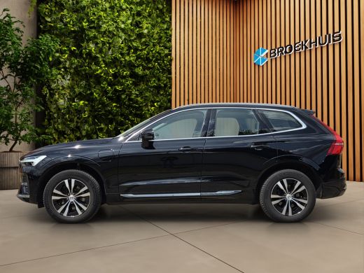 Volvo  XC60 2.0 T6 Plug-in hybrid AWD Core Bright | Trekhaak | Panoramadak | Pilot Assist | Stoelverwarming ActivLease financial lease
