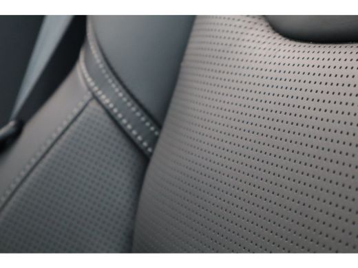 Volvo  XC60 T8 406PK AWD Ultra Dark Black Ed. | Executive | Luchtvering | B&W | 22" | Massage | HUD ActivLease financial lease