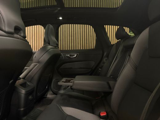 Volvo  XC60 T8 AWD Recharge Ultra Black Edition | Bowers & Wilkins | Luchtvering | Trekhaak | 360&deg; Camera | 4... ActivLease financial lease