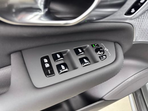 Volvo  XC90 T8 Recharge Ultra Dark Excecutive | 22" | Gelaagd & Getint Glas | Alumium Inleg | Zwarte hemel | ... ActivLease financial lease