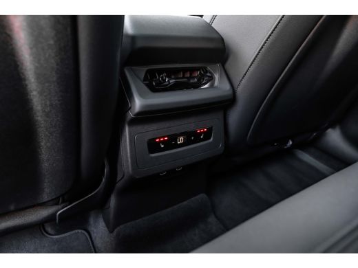 Audi Q6 e-tron S edition performance 100 kWh 306PK | Trekhaak | Luchtvering | Stoelventilatie | Panoramadak | B&... ActivLease financial lease