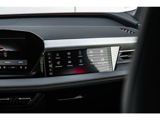 Audi Q6 e-tron S edition performance 100 kWh 306PK | Trekhaak | Luchtvering | Stoelventilatie | Panoramadak | B&... ActivLease financial lease