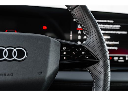 Audi Q6 e-tron S edition performance 100 kWh 306PK | Trekhaak | Luchtvering | Stoelventilatie | Panoramadak | B&... ActivLease financial lease