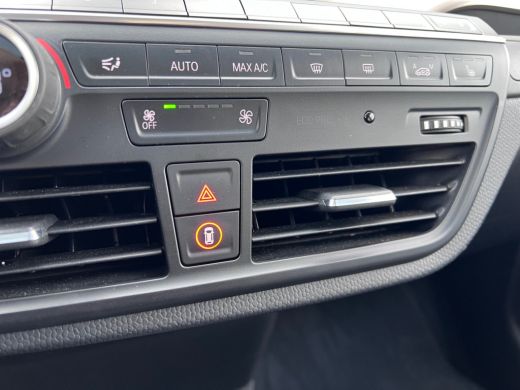 BMW i3 Executive 120Ah 42 kWh/Schuifdak/Adaptive/Carplay/Camera ActivLease financial lease