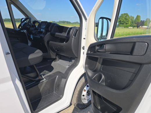 Fiat Ducato 2.2 MultiJet 140 S&S L2H2 3.5t - Euro 6 - 140 Pk - Navi - ParkeerCamera - Airco - Cruise Control ActivLease financial lease