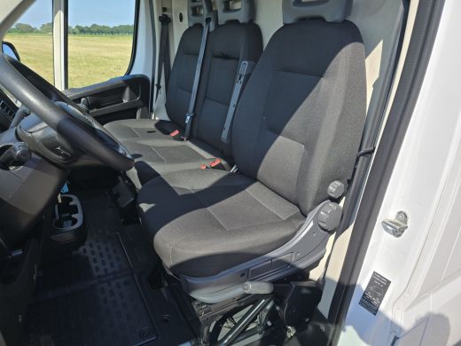 Fiat Ducato 2.2 MultiJet 140 S&S L2H2 3.5t - Euro 6 - 140 Pk - Navi - ParkeerCamera - Airco - Cruise Control ActivLease financial lease