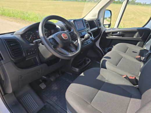 Fiat Ducato 2.2 MultiJet 140 S&S L2H2 3.5t - Euro 6 - 140 Pk - Navi - ParkeerCamera - Airco - Cruise Control ActivLease financial lease