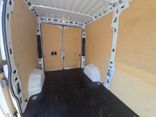 Fiat Ducato 2.2 MultiJet 140 S&S L2H2 3.5t - Euro 6 - 140 Pk - Navi - ParkeerCamera - Airco - Cruise Control ActivLease financial lease