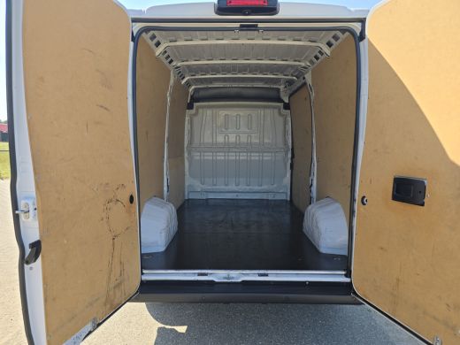 Fiat Ducato 2.2 MultiJet 140 S&S L2H2 3.5t - Euro 6 - 140 Pk - Navi - ParkeerCamera - Airco - Cruise Control ActivLease financial lease