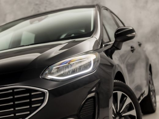 Ford Fiesta 1.0 EcoBoost Hybrid Titanium (APPLE CARPLAY, GROOT NAVI, CLIMATE, SPORTSTOELEN, PARKEERSENSOREN, ... ActivLease financial lease