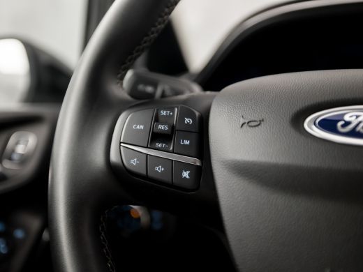 Ford Fiesta 1.0 EcoBoost Hybrid Titanium (APPLE CARPLAY, GROOT NAVI, CLIMATE, SPORTSTOELEN, PARKEERSENSOREN, ... ActivLease financial lease
