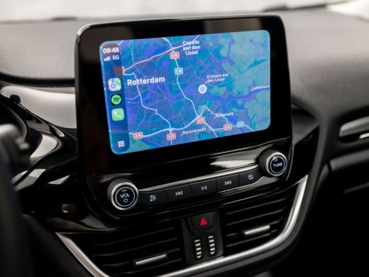 Ford Fiesta 1.0 EcoBoost Hybrid Titanium (APPLE CARPLAY, GROOT NAVI, CLIMATE, SPORTSTOELEN, PARKEERSENSOREN, ... ActivLease financial lease
