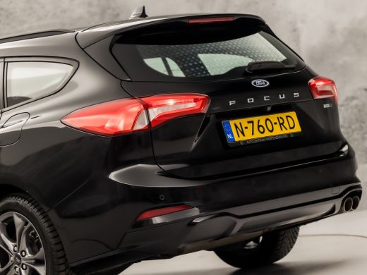 Ford Focus 1.0 EcoBoost Hybrid ST Line (APPLE CARPLAY, GROOT NAVI, STUUR/STOELVERWARMING, CAMERA, ADAPTIVE C... ActivLease financial lease