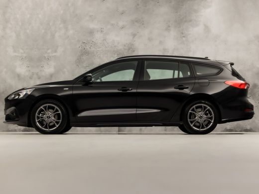 Ford Focus 1.0 EcoBoost Hybrid ST Line (APPLE CARPLAY, GROOT NAVI, STUUR/STOELVERWARMING, CAMERA, ADAPTIVE C... ActivLease financial lease