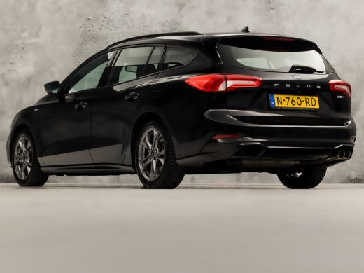Ford Focus 1.0 EcoBoost Hybrid ST Line (APPLE CARPLAY, GROOT NAVI, STUUR/STOELVERWARMING, CAMERA, ADAPTIVE C... ActivLease financial lease