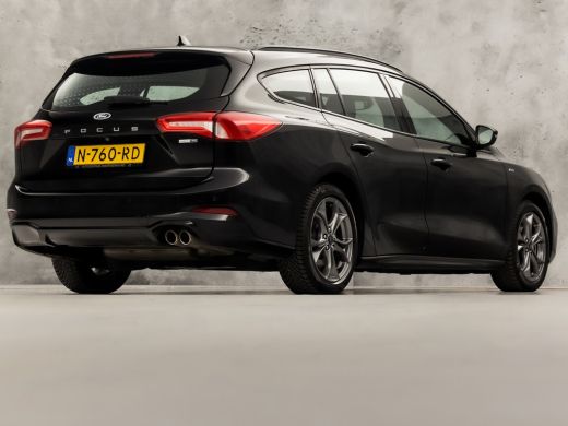 Ford Focus 1.0 EcoBoost Hybrid ST Line (APPLE CARPLAY, GROOT NAVI, STUUR/STOELVERWARMING, CAMERA, ADAPTIVE C... ActivLease financial lease