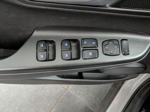 Hyundai Kona 1.6 GDI HEV Comfort Smart | Trekhaak | Achteruitrijcamera | Apple Carplay/Android Auto|telefoonin... ActivLease financial lease