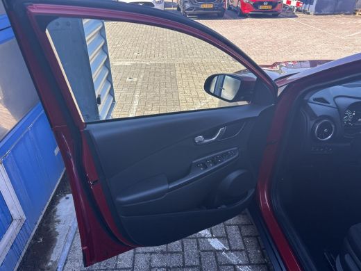 Hyundai Kona 1.6 GDI HEV Fashion |Trekhaak | Cruisecontrol | Navigatiesysteem | Achterruitrijcamera | Lichtmet... ActivLease financial lease
