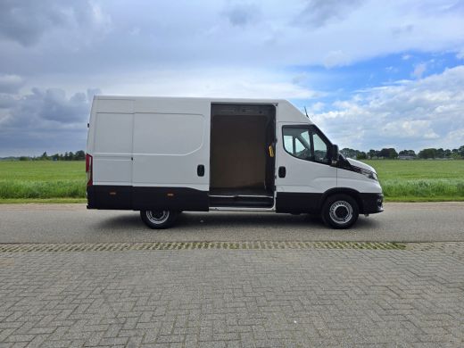 Iveco Daily 35S14V 352L H2 - Euro 6 - 140 Pk - Dubbel Lucht - Airco - Cruise Control ActivLease financial lease