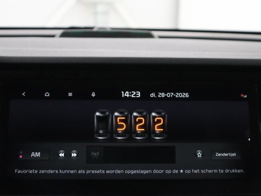 Kia e-Niro | SOH 95.2% | Panoramadak | Half Leder | Adaptive cruise | Stuur/stoel verwarming | Camera | Park... ActivLease financial lease