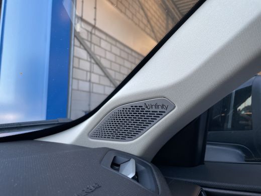 Lynk & Co 01 1.5 261PK | 360 camera | Pano | Memory | Adap. Cruise ActivLease financial lease