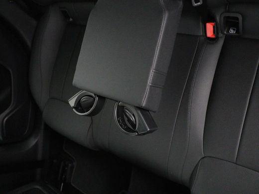 Mercedes-Benz A-Klasse 200 Business Solution Luxury | Trekhaak | Panoramadak | Leder | Memory | Sfeerverlichting | Full ... ActivLease financial lease