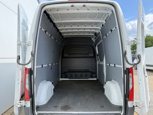 Mercedes-Benz eSprinter eSprinter 312 55kWh L2H2 Elektrisch 145km WLTP 92,5% (SOH) 80kw Snelladen Climate Control Camera ActivLease financial lease