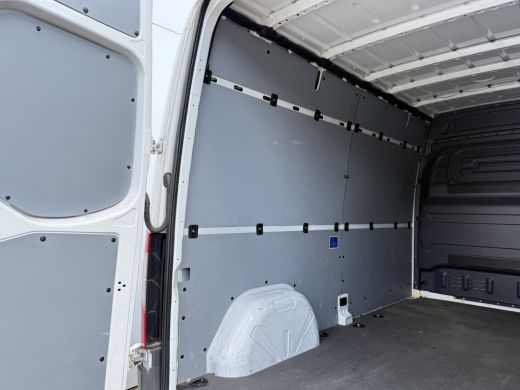 Mercedes-Benz eSprinter eSprinter 312 55kWh L2H2 Elektrisch 145km WLTP 92,5% (SOH) 80kw Snelladen Climate Control Camera ActivLease financial lease