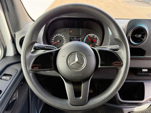 Mercedes-Benz eSprinter eSprinter 312 55kWh L2H2 Elektrisch 145km WLTP 92,5% (SOH) 80kw Snelladen Climate Control Camera ActivLease financial lease