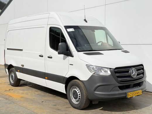 Mercedes-Benz eSprinter eSprinter 312 55kWh L2H2 Elektrisch 145km WLTP 92,5% (SOH) 80kw Snelladen Climate Control Camera ActivLease financial lease