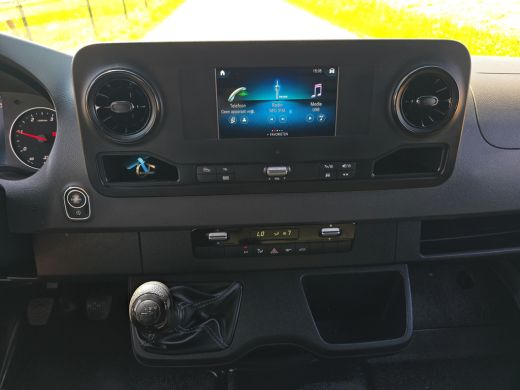 Mercedes-Benz Sprinter 315 1.9 CDI L2H2 RWD - Euro 6 - 150 Pk - MBUX - ParkeerCamera - Airco - Cruise Control ActivLease financial lease