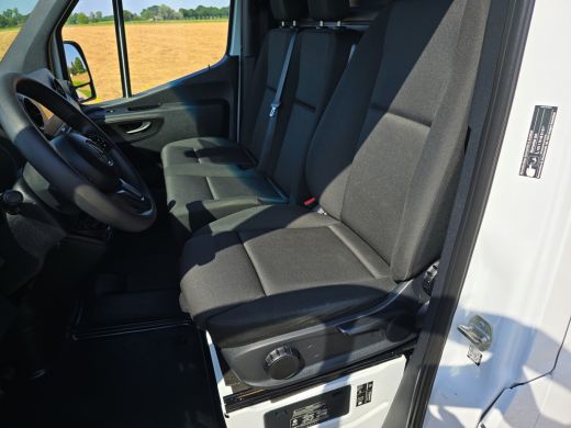 Mercedes-Benz Sprinter 315 1.9 CDI L2H2 RWD - Euro 6 - 150 Pk - MBUX - ParkeerCamera - Airco - Cruise Control ActivLease financial lease