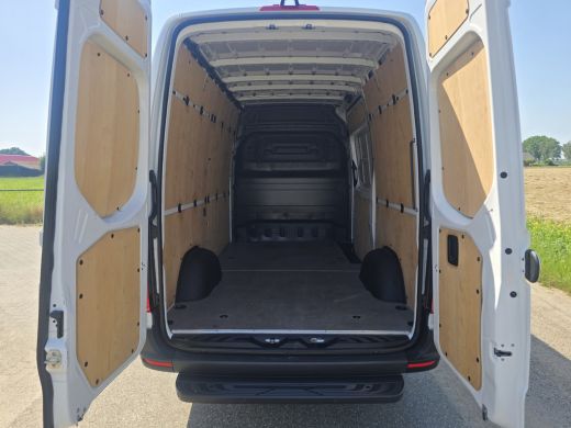 Mercedes-Benz Sprinter 315 1.9 CDI L2H2 RWD - Euro 6 - 150 Pk - MBUX - ParkeerCamera - Airco - Cruise Control ActivLease financial lease