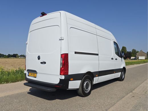Mercedes-Benz Sprinter 315 1.9 CDI L2H2 RWD - Euro 6 - 150 Pk - MBUX - ParkeerCamera - Airco - Cruise Control ActivLease financial lease