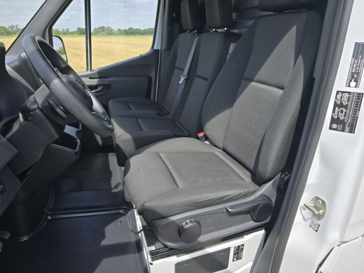Mercedes-Benz Sprinter 315 1.9 CDI L2H2 RWD - Euro 6 - AUTOMAAT - 150 Pk - MBUX - ParkeerCamera - ActivLease financial lease