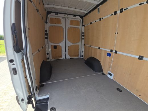 Mercedes-Benz Sprinter 315 1.9 CDI L2H2 RWD - Euro 6 - AUTOMAAT - 150 Pk - MBUX - ParkeerCamera - ActivLease financial lease