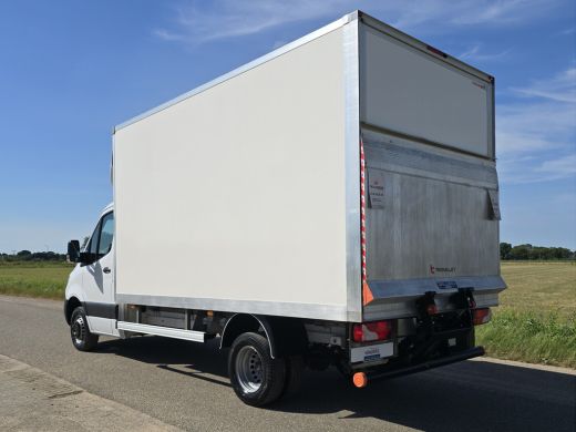 Mercedes-Benz Sprinter 515 CDI Bakwagen + Laadklep - AUTOMAAT - Euro 6 - 150 Pk - Airco - Cruise Control ActivLease financial lease