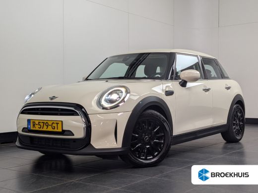 Mini One 1.5 One Business Edition | Camera | Half Leder | Navigatie | CarPlay | LED | 16" LMV | Camera | H... ActivLease financial lease