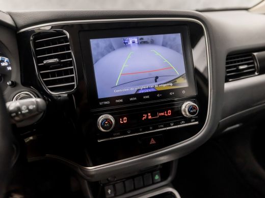 Mitsubishi Outlander Sport 2.4 PHEV Pure Sport 225Pk Automaat (APPLE CARPLAY, GROOT NAVI, CAMERA, TREKHAAK, SPORTSTOELEN, GE... ActivLease financial lease