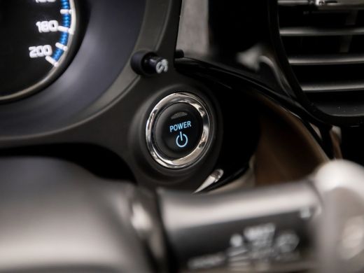 Mitsubishi Outlander Sport 2.4 PHEV Pure Sport 225Pk Automaat (APPLE CARPLAY, GROOT NAVI, CAMERA, TREKHAAK, SPORTSTOELEN, GE... ActivLease financial lease