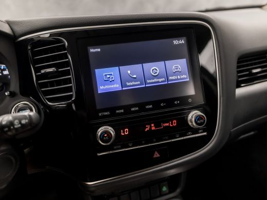 Mitsubishi Outlander Sport 2.4 PHEV Pure Sport 225Pk Automaat (APPLE CARPLAY, GROOT NAVI, CAMERA, TREKHAAK, SPORTSTOELEN, GE... ActivLease financial lease